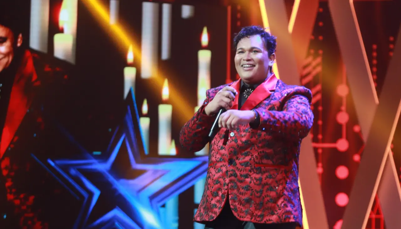 La chispa de Juan Gabriel al intentar cantar como Nino Bravo