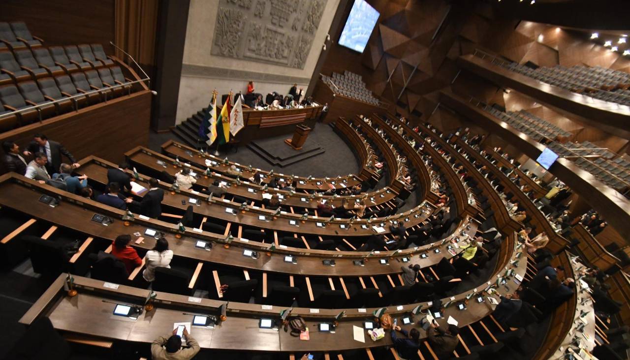 Sigue aquí la sesión de la Asamblea que define si aprueba o rechaza la ampliación del Estado de excepción