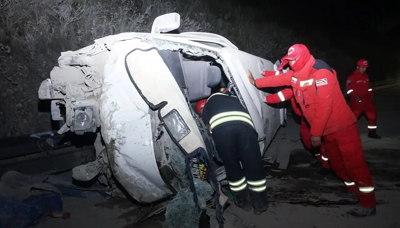 “El freno no me respondió”: chofer de 18 años rompe el silencio tras el fatal accidente en la autopista La Paz–El Alto