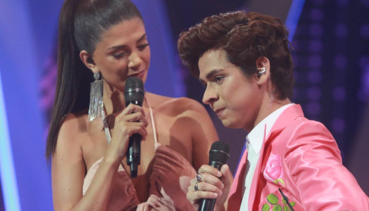 Harry Styles rompe en llanto en el escenario, y pese a ello brilla con una gran presentación 