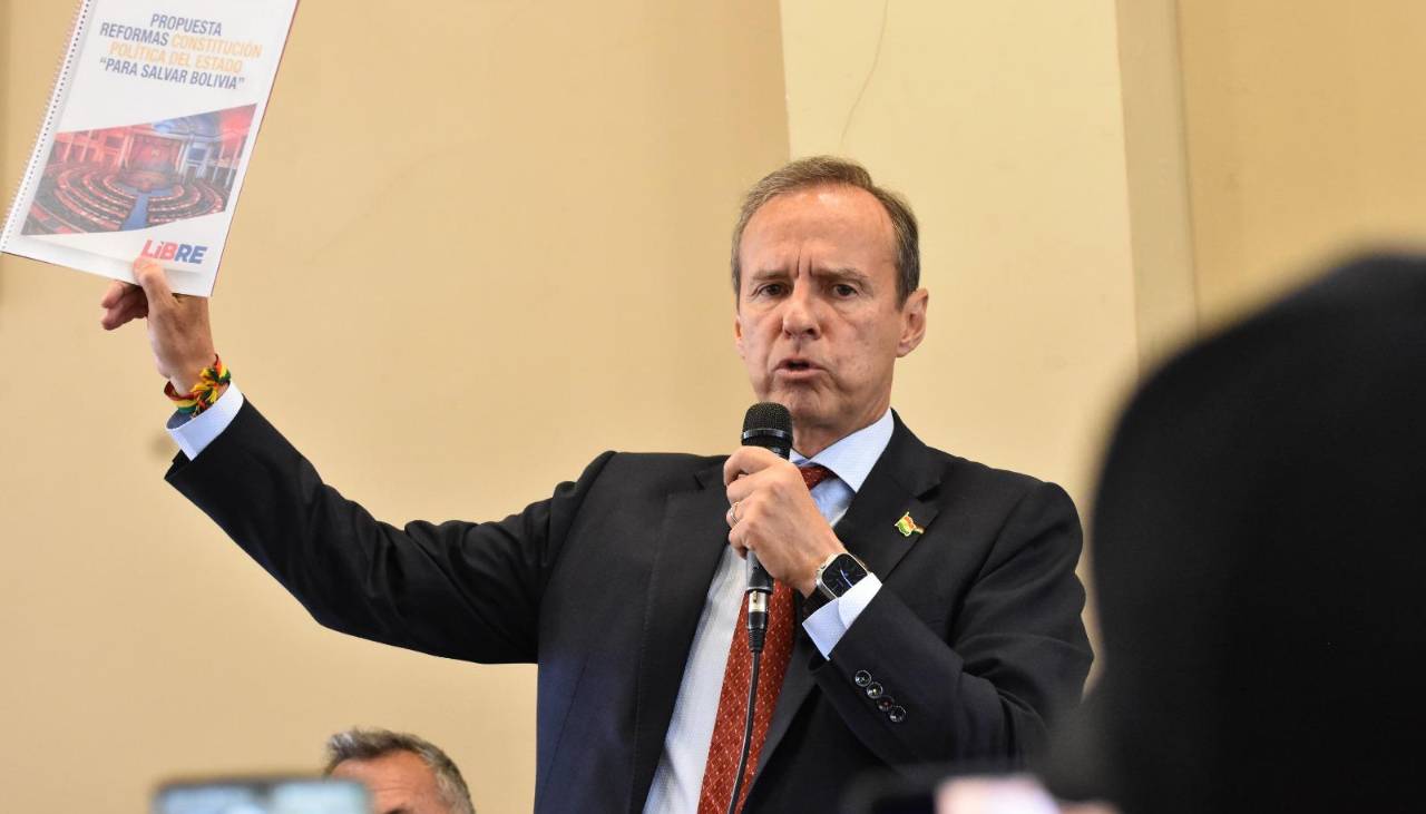 Tuto presenta propuesta para reformar la CPE con cinco grandes componentes