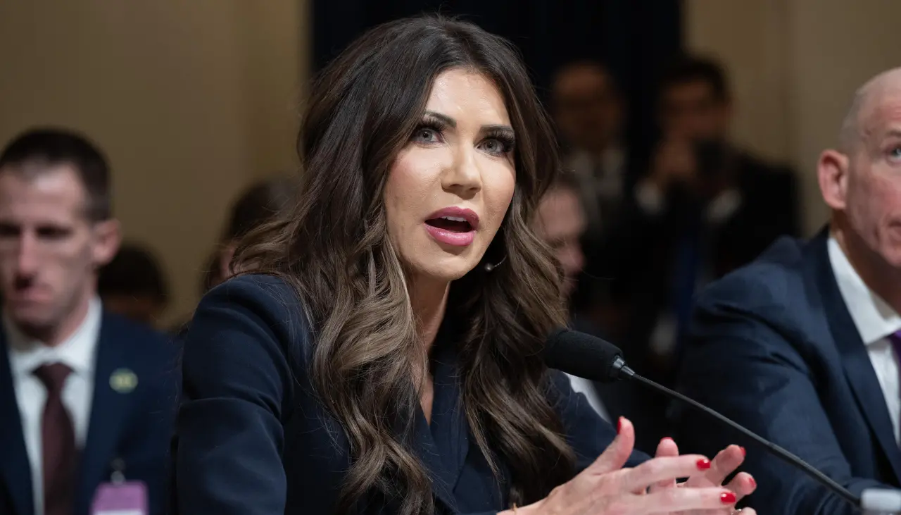 Maduro “tiene que irse”, señala la Secretaria de Seguridad Nacional de EEUU