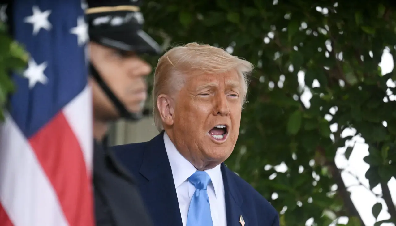 Gobierno de Trump impide a Harvard inscribir a estudiantes extranjeros