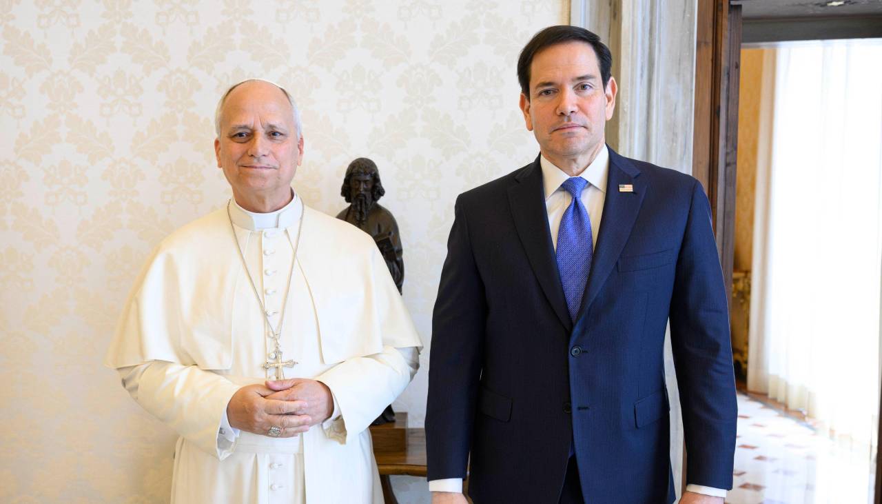 León XIV y Rubio sellan el compromiso de "buenas relaciones" tras los insultos de Trump