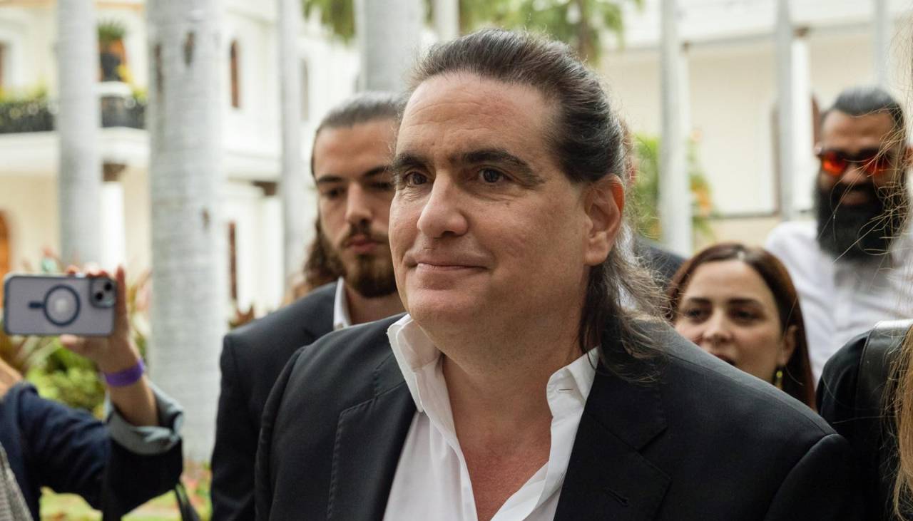 Presidenta interina de Venezuela destituye a ministro acusado de ser testaferro de Maduro