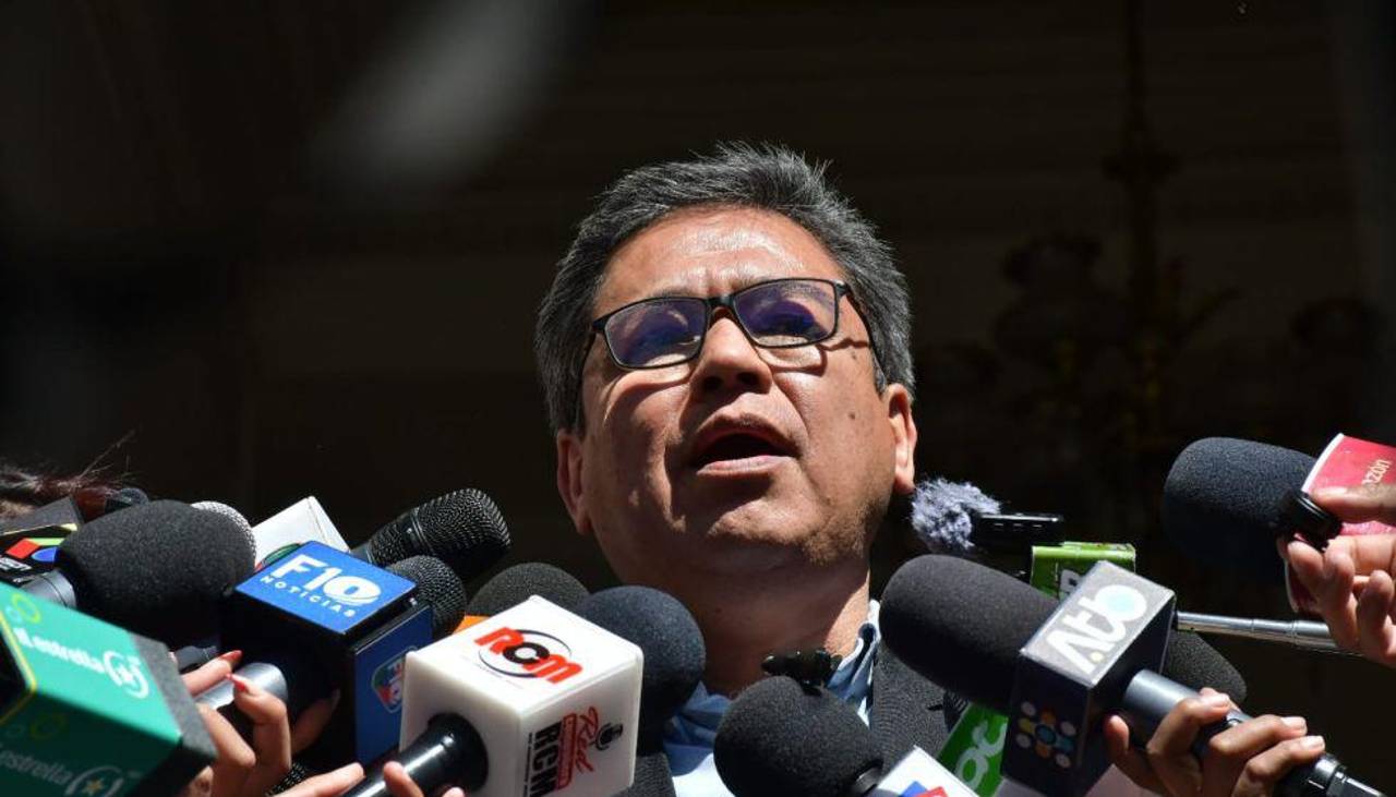 El Gobierno dice que no pagó la separata en USA Today, pero revela que YPFB y ENDE contrataron publicidad