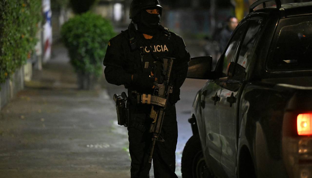 Ecuador desarticula red de envío de cocaína a Europa ligada a mafias albanesa y polaca