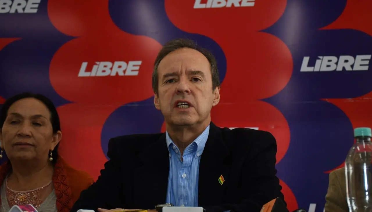 “Arce y Evo fracasaron y llevaron a Bolivia al desastre”, señala Tuto Quiroga
