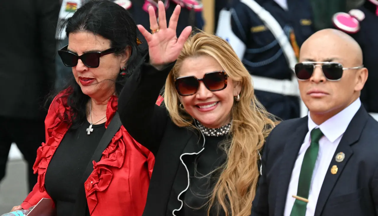 “Si le va bien a él, nos va bien a todos”: Añez dice que es importante que Paz comience a resolver temas económicos