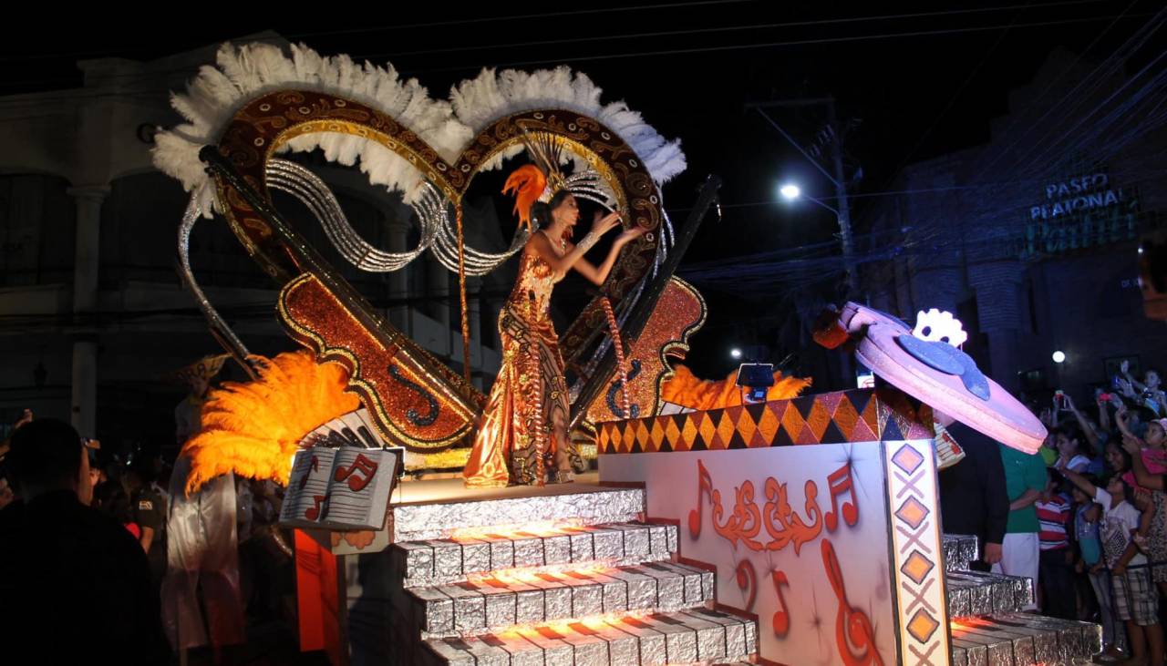 “Esta historia se la contaré a mis hijos y entenderán porque amo tanto a mi tierra”, Anabel recuerda su reinado en el Carnaval cruceño 2015