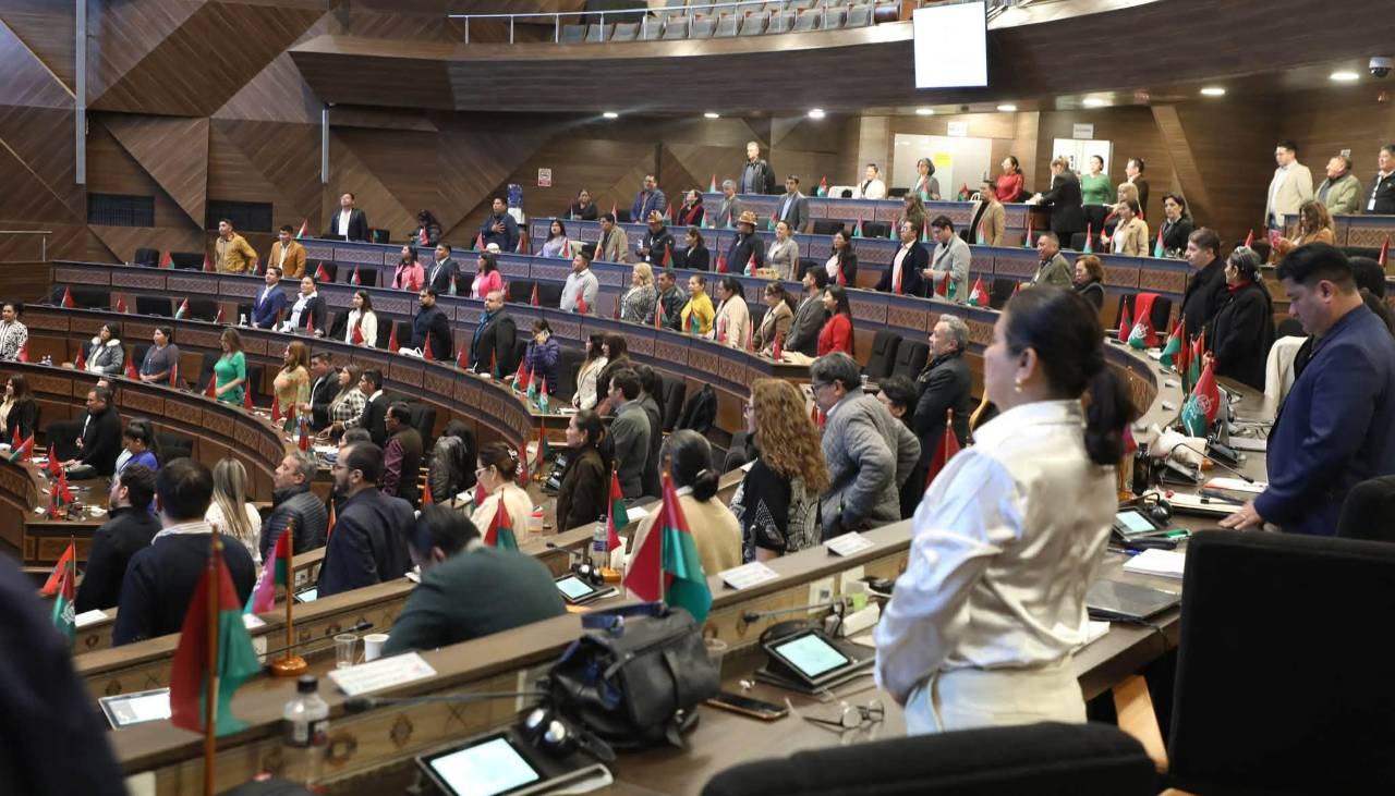 Libre dice que el Gobierno busca “comprar” con “pegas” votos en la Asamblea Legislativa