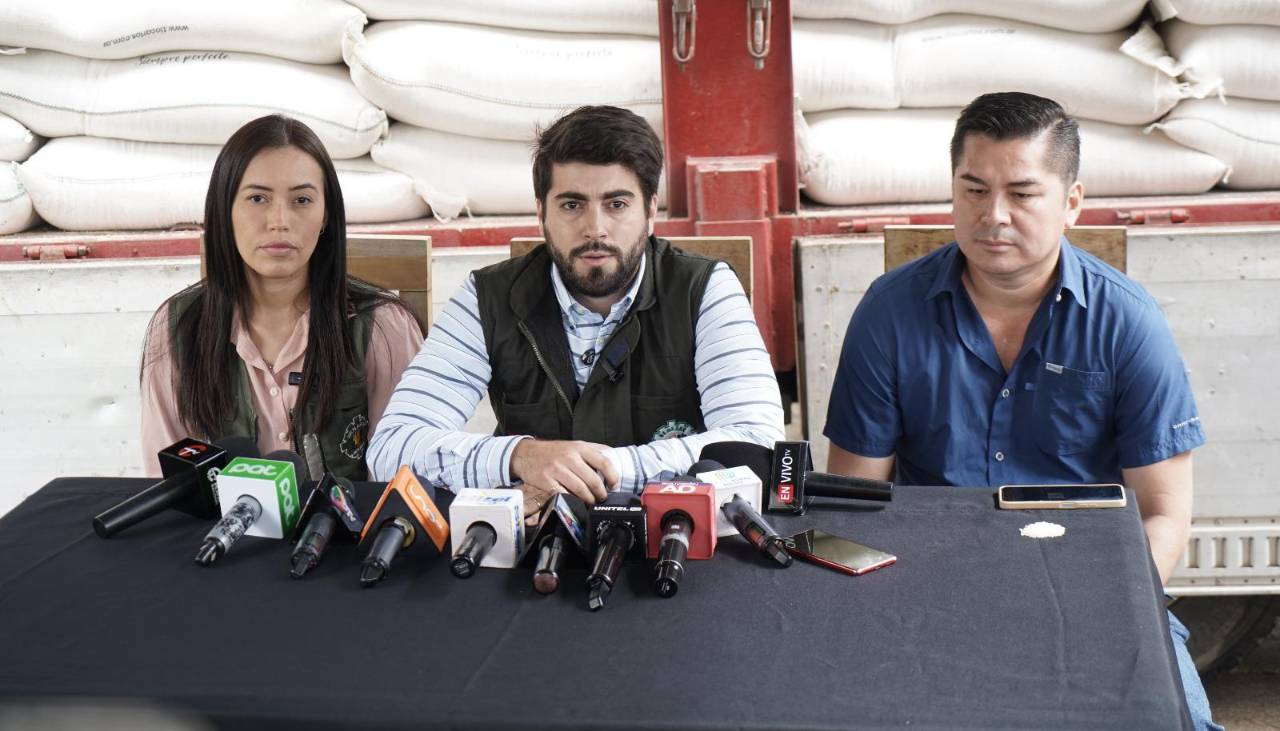 Senasag alerta sobre riesgos sanitarios por consumo de arroz de contrabando