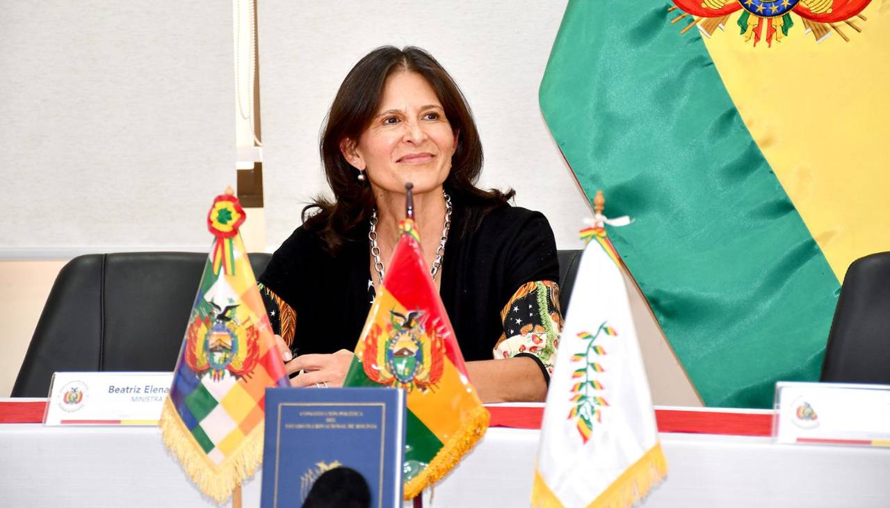 Ministra de Educación afirma que “no hay condiciones para un incremento salarial”, pero anuncia 4.000 ítems nuevos