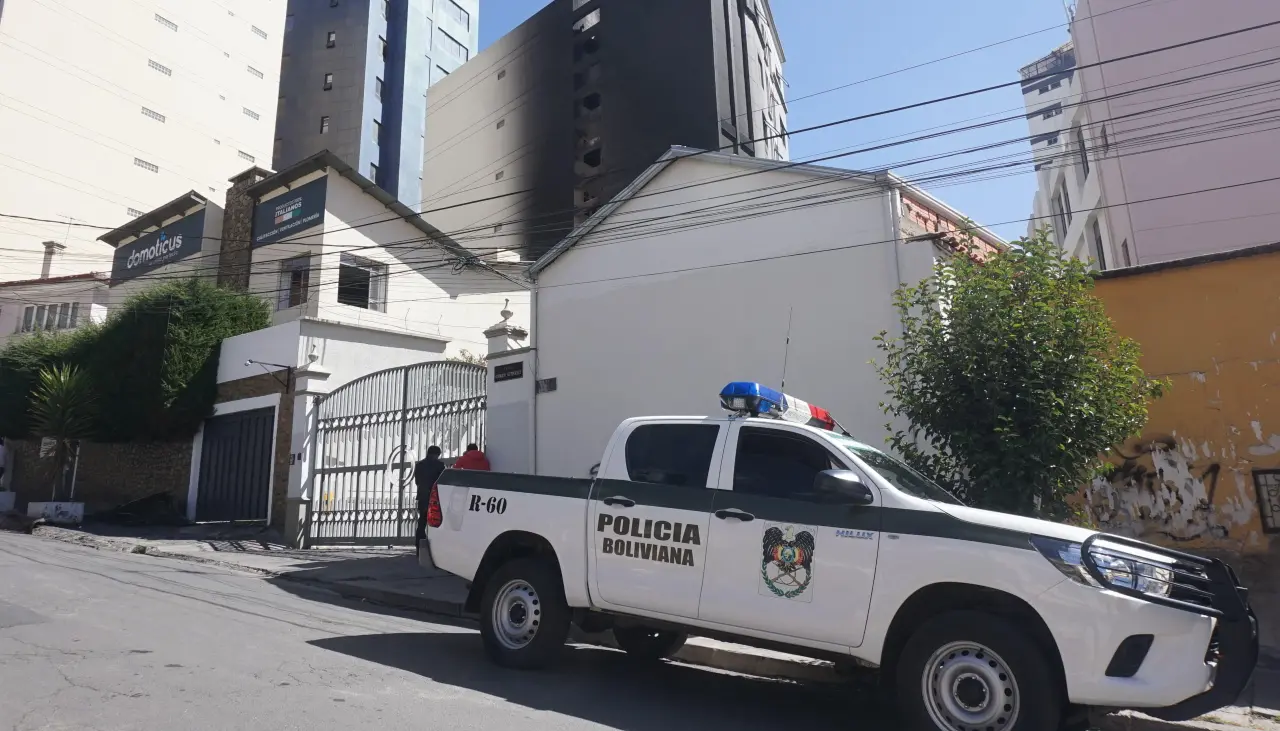 La Paz: Abogado dice que 25 familias de un edificio fueron afectadas por el incendio en Sopocachi