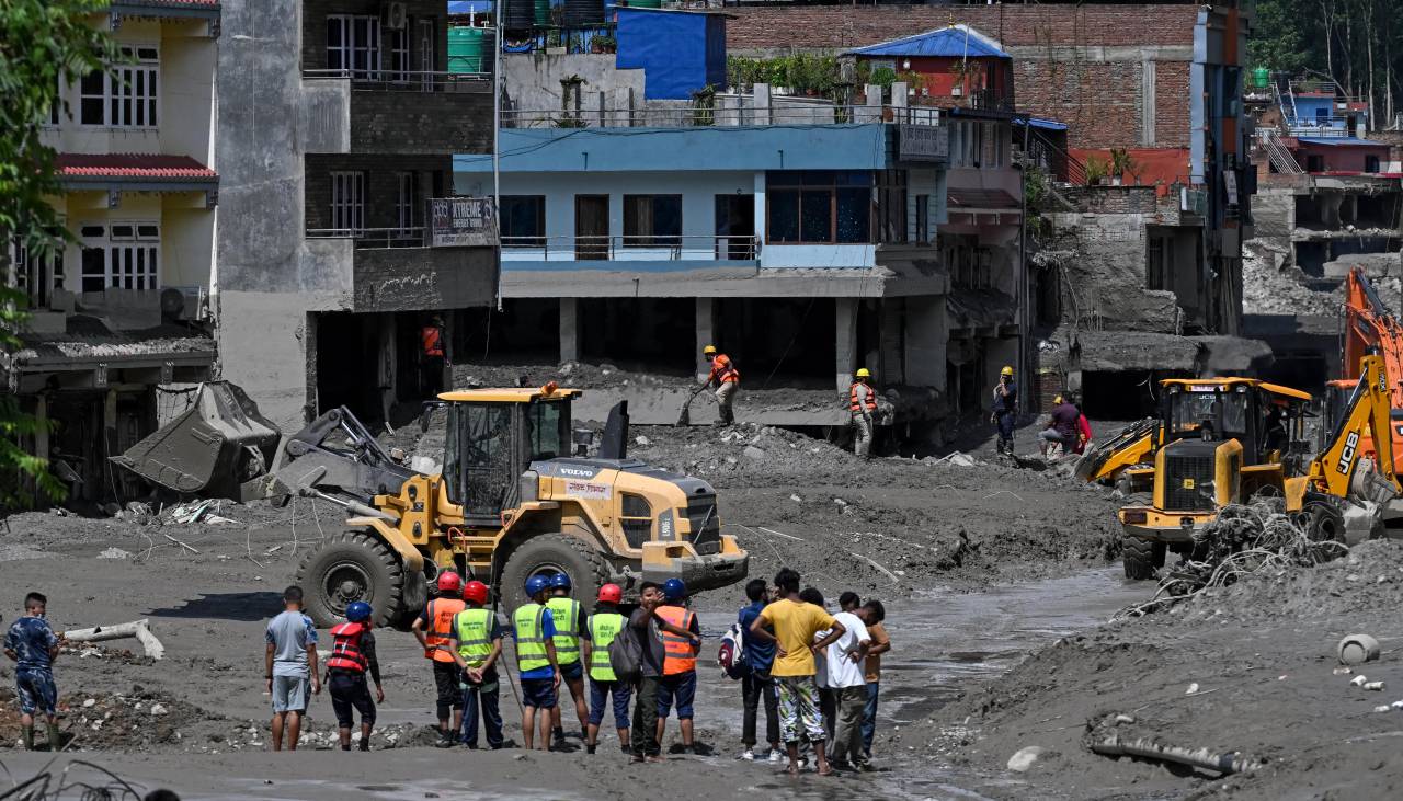 Elevan a 180 los muertos y más de 1.300 desaparecidos tras las riadas entre Nepal y el Tíbet