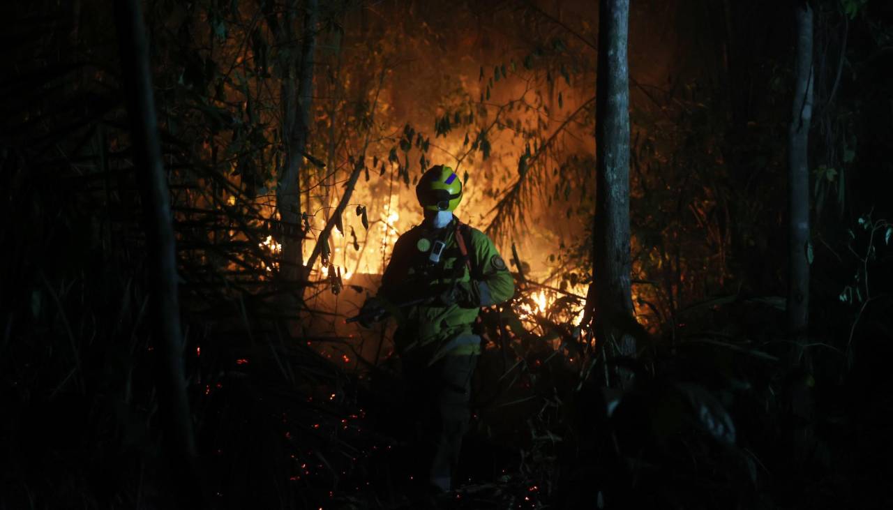 Quemas en Bolivia: 59 puntos de fuego formaron “siete complejos de incendios”, señala el Ministerio de Medio Ambiente 