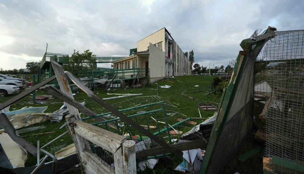 Un tornado deja al menos 70 viviendas dañadas en zona central de Chile