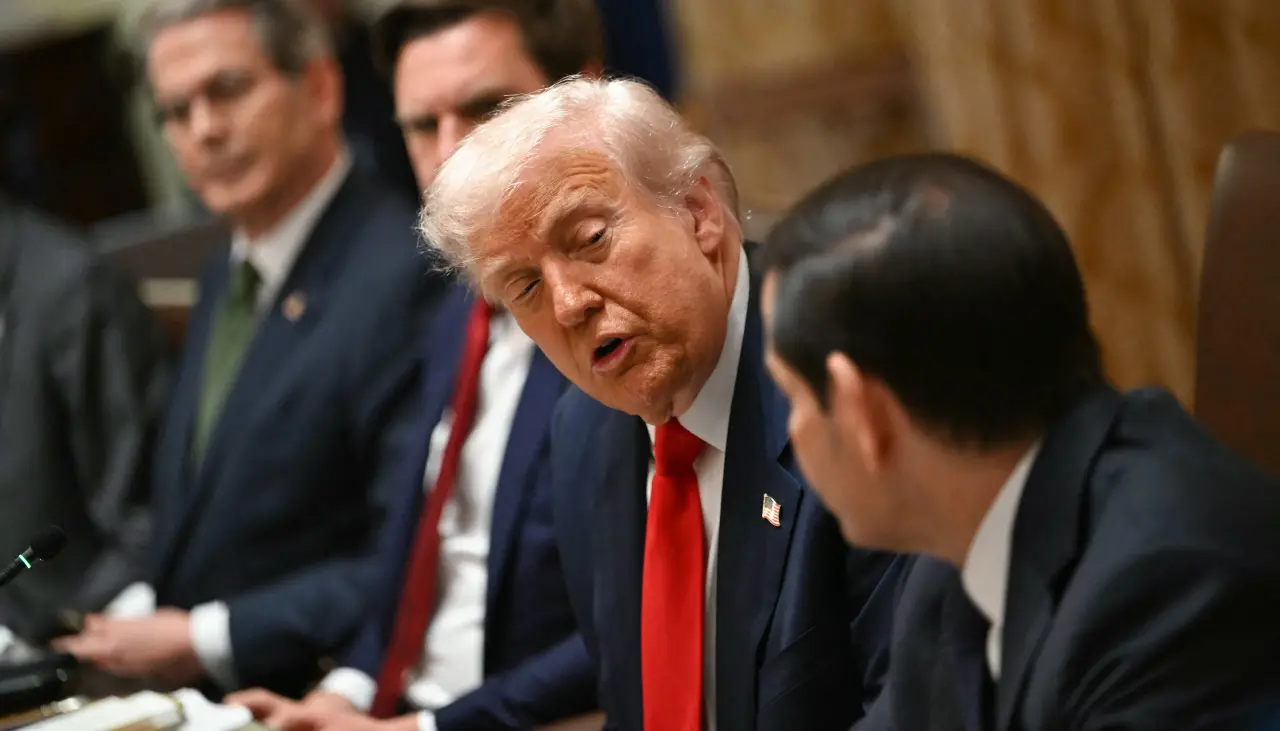 Gobierno de Trump mira con atención la segunda vuelta y dice que Tuto y Paz quieren una relación sólida con EEUU