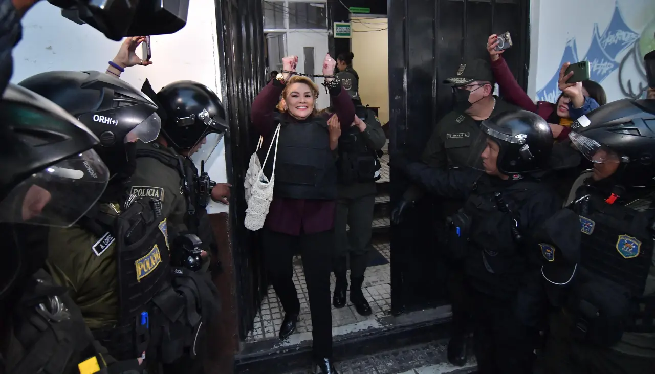 TSJ observa recurso de revisión de la sentencia de Jeanine Añez y solicita correcciones, dice abogado 