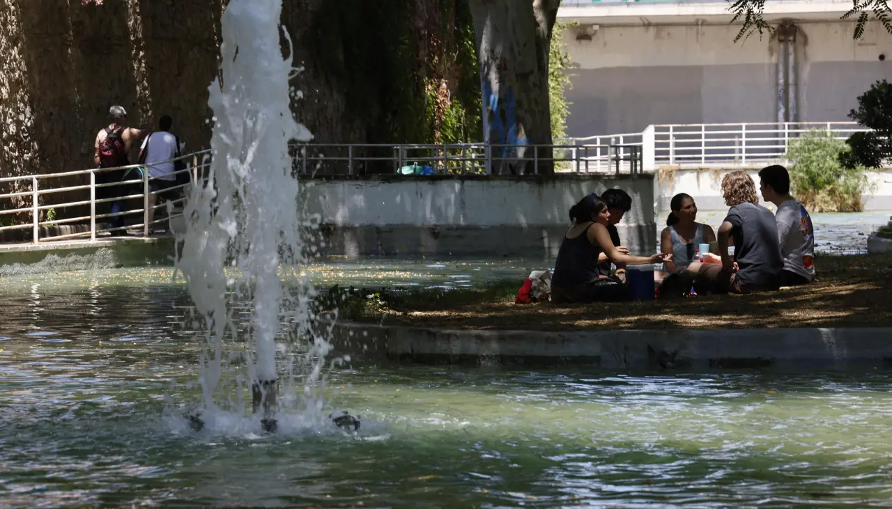 Una ola de calor mantiene en alerta al sur de Europa con temperaturas de más de 40 grados