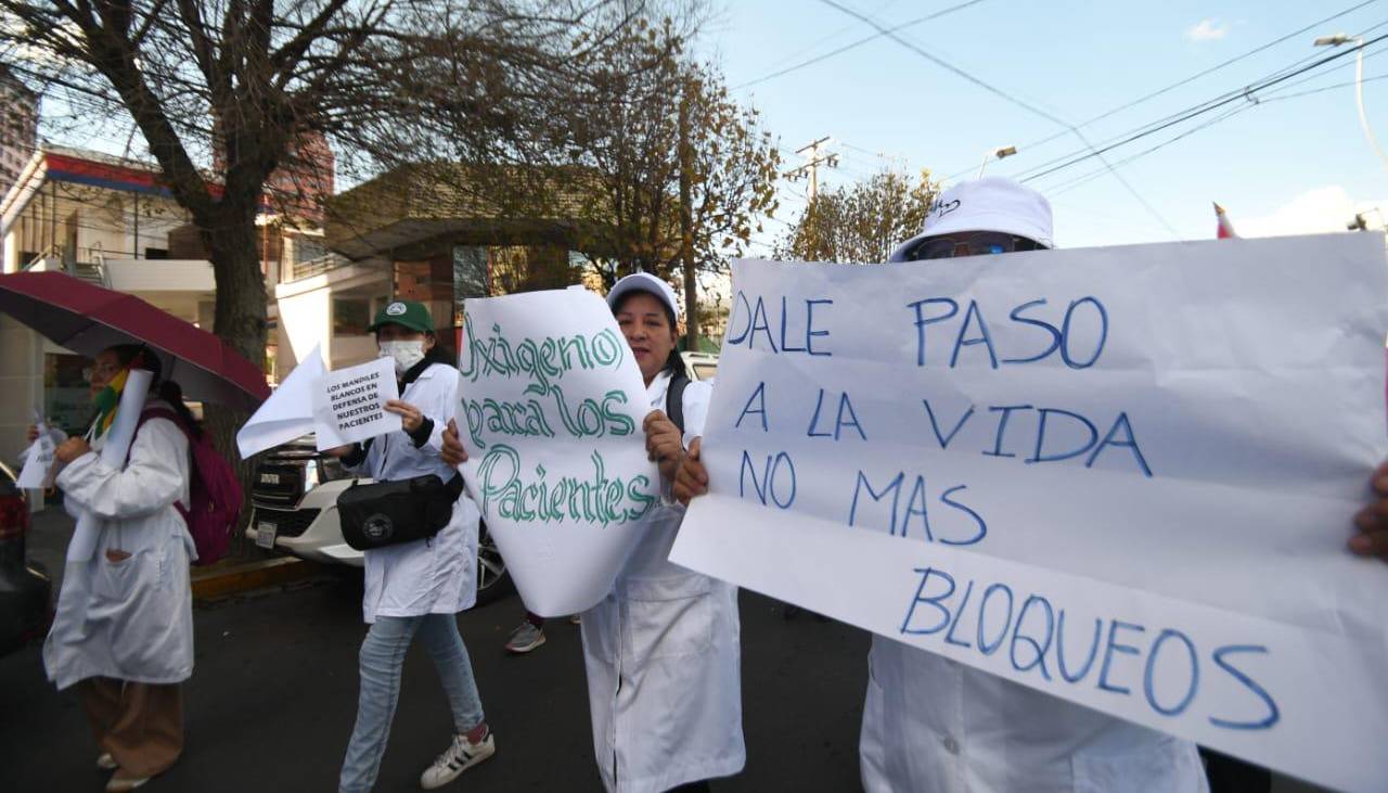 Cuatro hospitales de La Paz, en situación crítica por la falta de oxígeno; están en riesgo las vidas de unos 500 pacientes