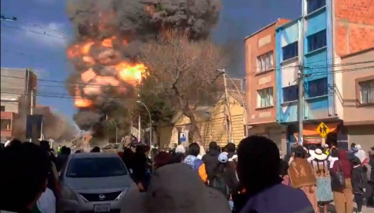 Difunden imágenes de los momentos exactos de las explosiones en un cuartel de Viacha