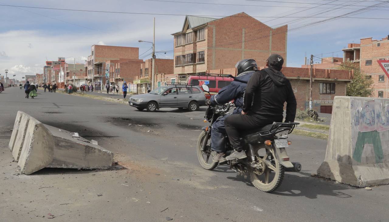 Bolivia sufre el día 43 de bloqueos: ABC reporta 86 rutas cortadas en seis departamentos