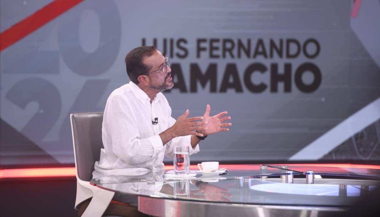 Camacho señala que el Gobierno “tiene que intervenir YPFB de forma inmediata” 