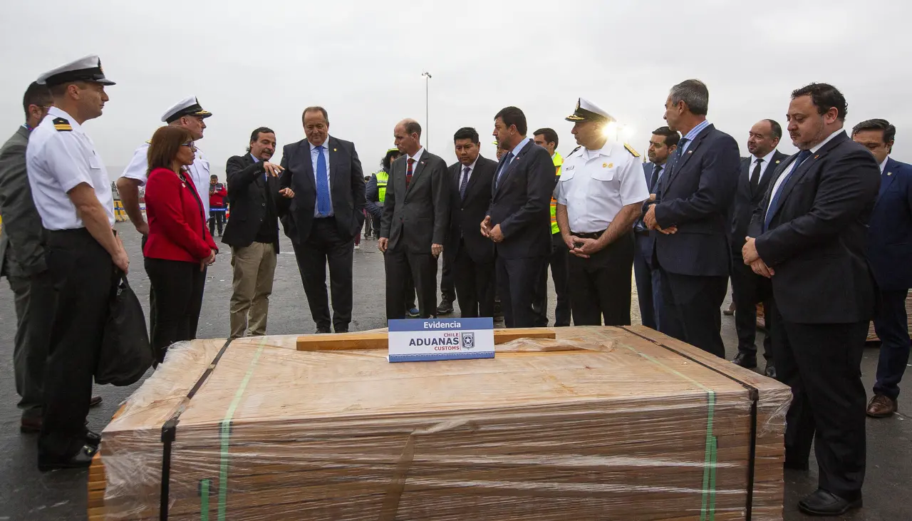 Fiscalía pide cooperación internacional a la DEA para las pericias en la madera con droga hallada en Chile