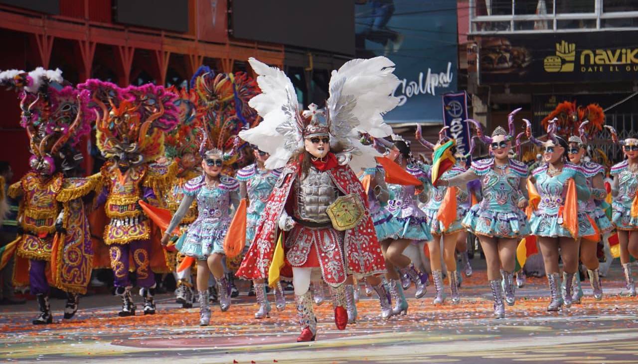 El espectacular Carnaval de Oruro brilla con las danzas bolivianas, que son Patrimonio de la Humanidad