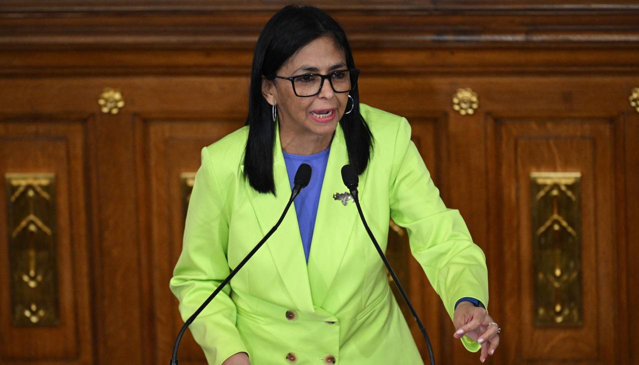 Presidenta venezolana dice que EEUU empezó a desbloquear fondos tras diálogo con Trump