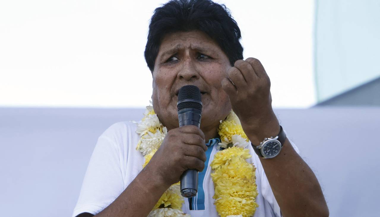 Morales califica a Rodrigo Paz de “accidente político” y critica la gestión del Gobierno