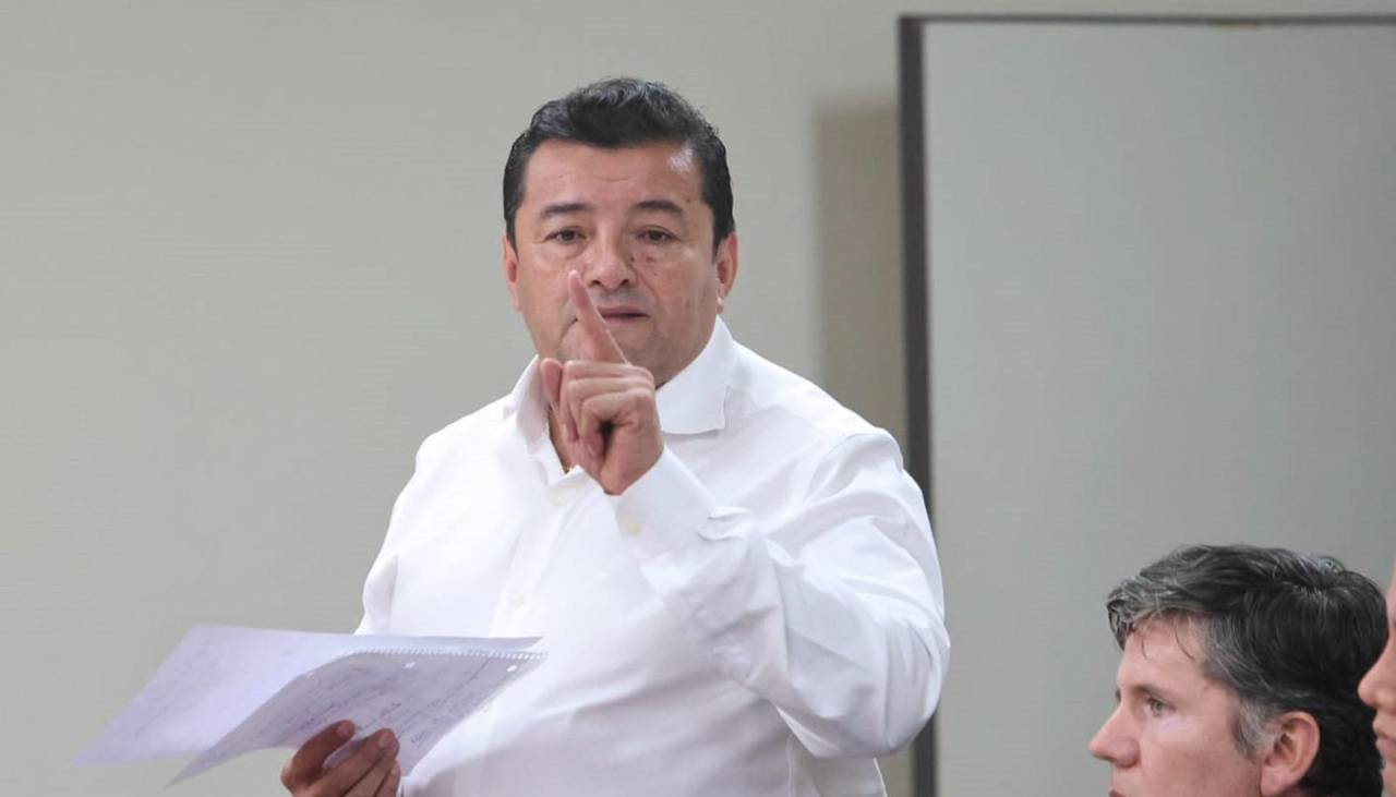 Vocero municipal dice que Jhonny no perdió derechos políticos y se coordinará con el alcalde desde Palmasola