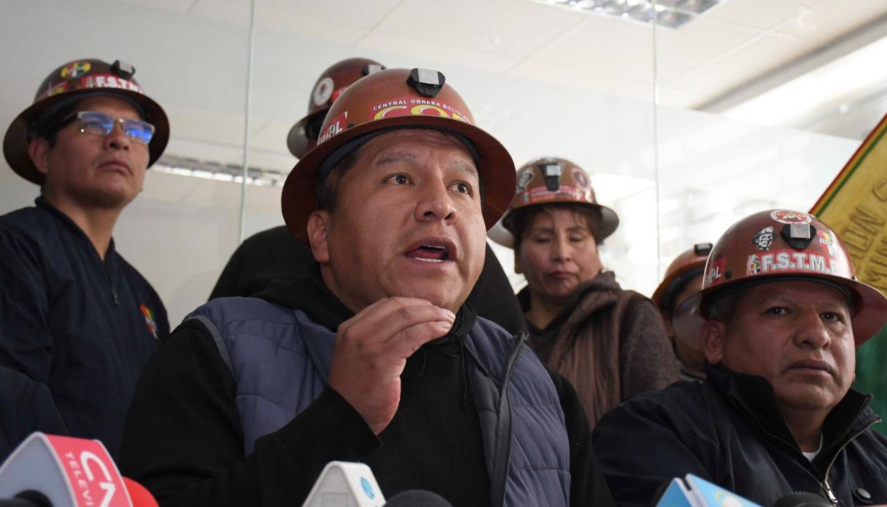 Mario Argollo de la COB llega al BCB para participar del diálogo con el Gobierno 
