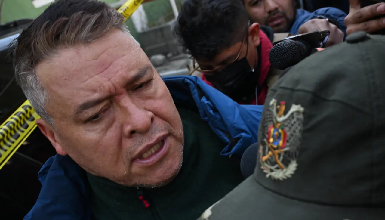 A un año de la toma militar de la plaza Murillo, Zúñiga dice que le “montaron” un falso golpe y pide resistir porque “ya se van”