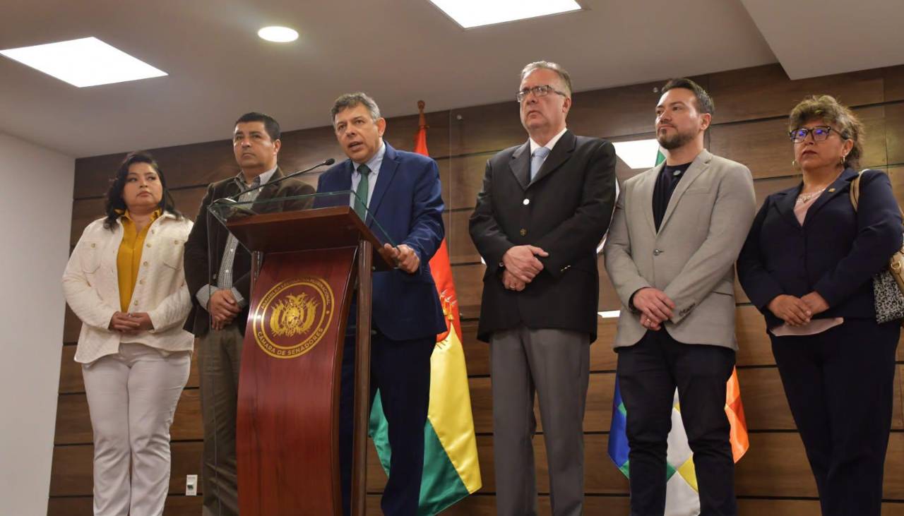 Nace el primer acuerdo por la reforma constitucional: PDC y Unidad trazan una ruta de tres fases para llegar al referendo