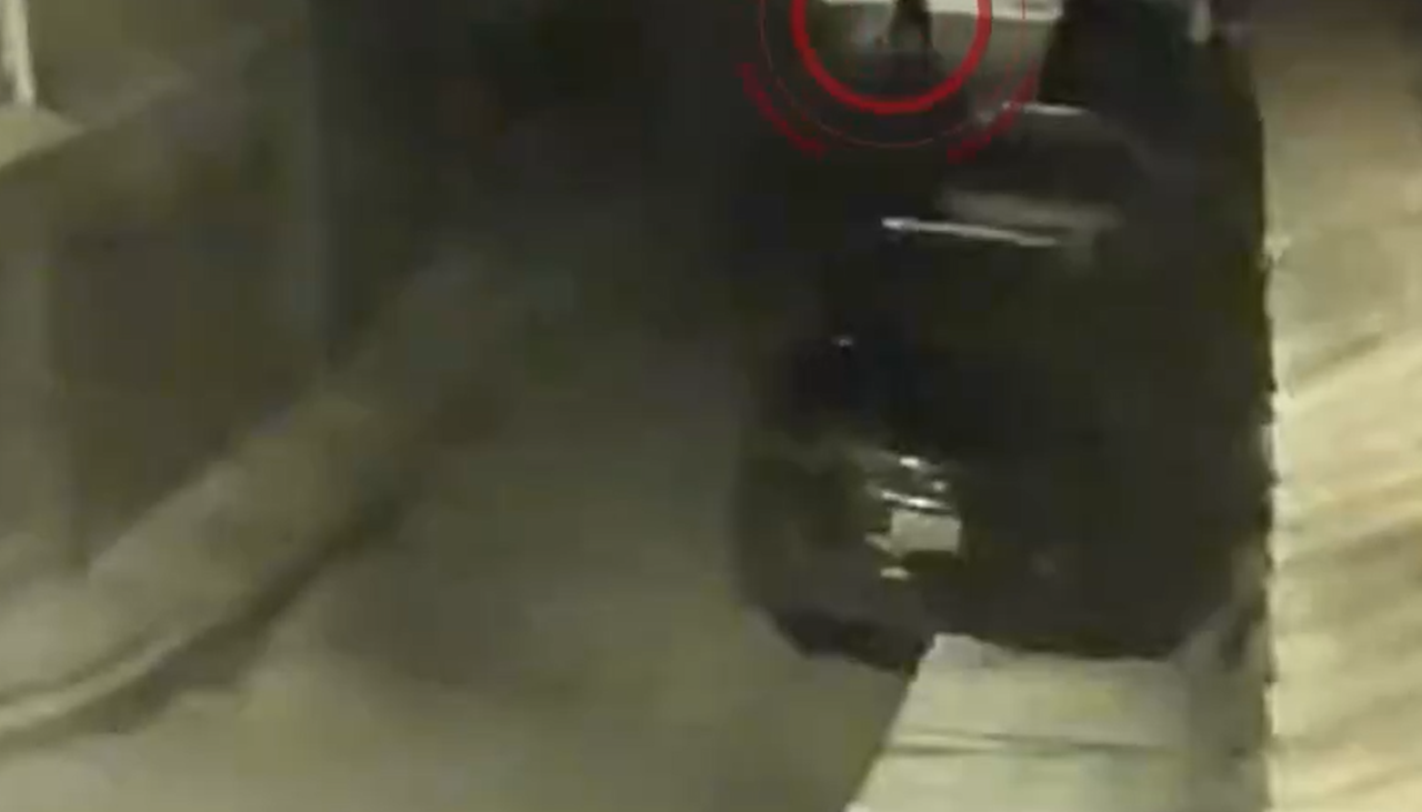 Una cámara captó el robo de una imprenta en La Paz; los ladrones se llevaron una CPU, un disco duro y Bs 4.000