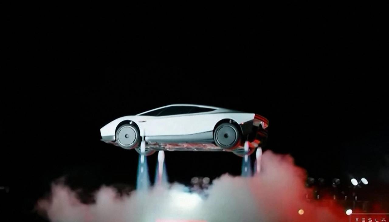 Video: Elon Musk presenta el auto “volador” equipado con propulsores