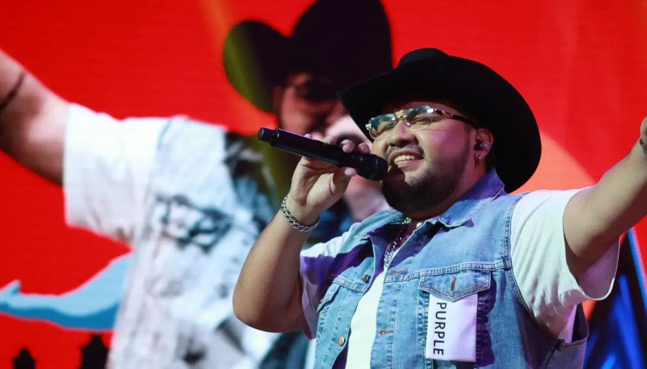 Payo Solís lo dio todo y logró transmitir la esencia de su artista 