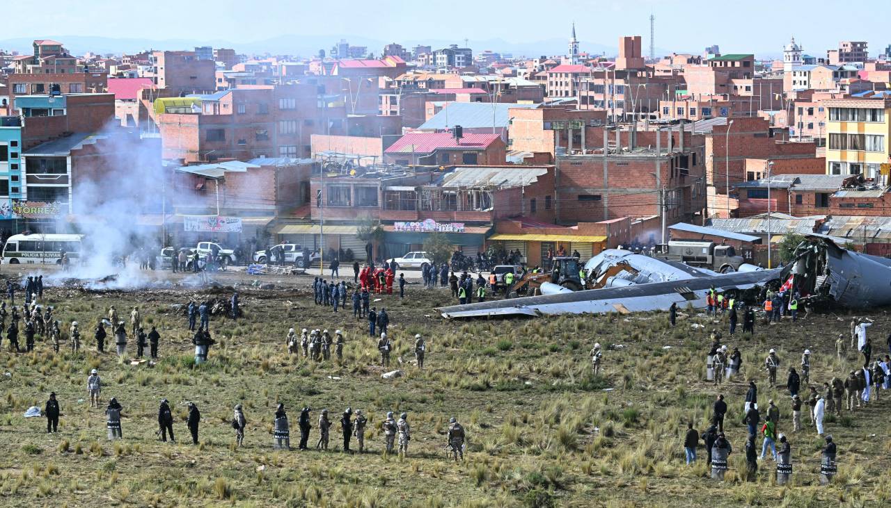 Medios internacionales informaron sobre el accidente aéreo en El Alto que dejó al menos 20 muertos