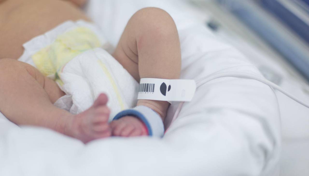 Fiscalía investiga infanticidio de un bebé de cuatro meses en el Plan Tres Mil; el padre está aprehendido