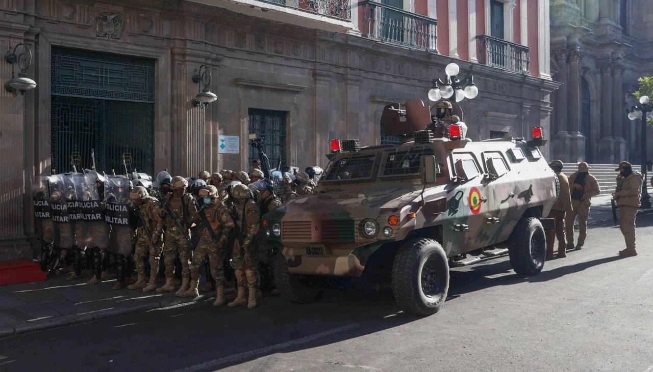 Gobierno asegura que hay “normalidad” en la economía boliviana tras toma militar 