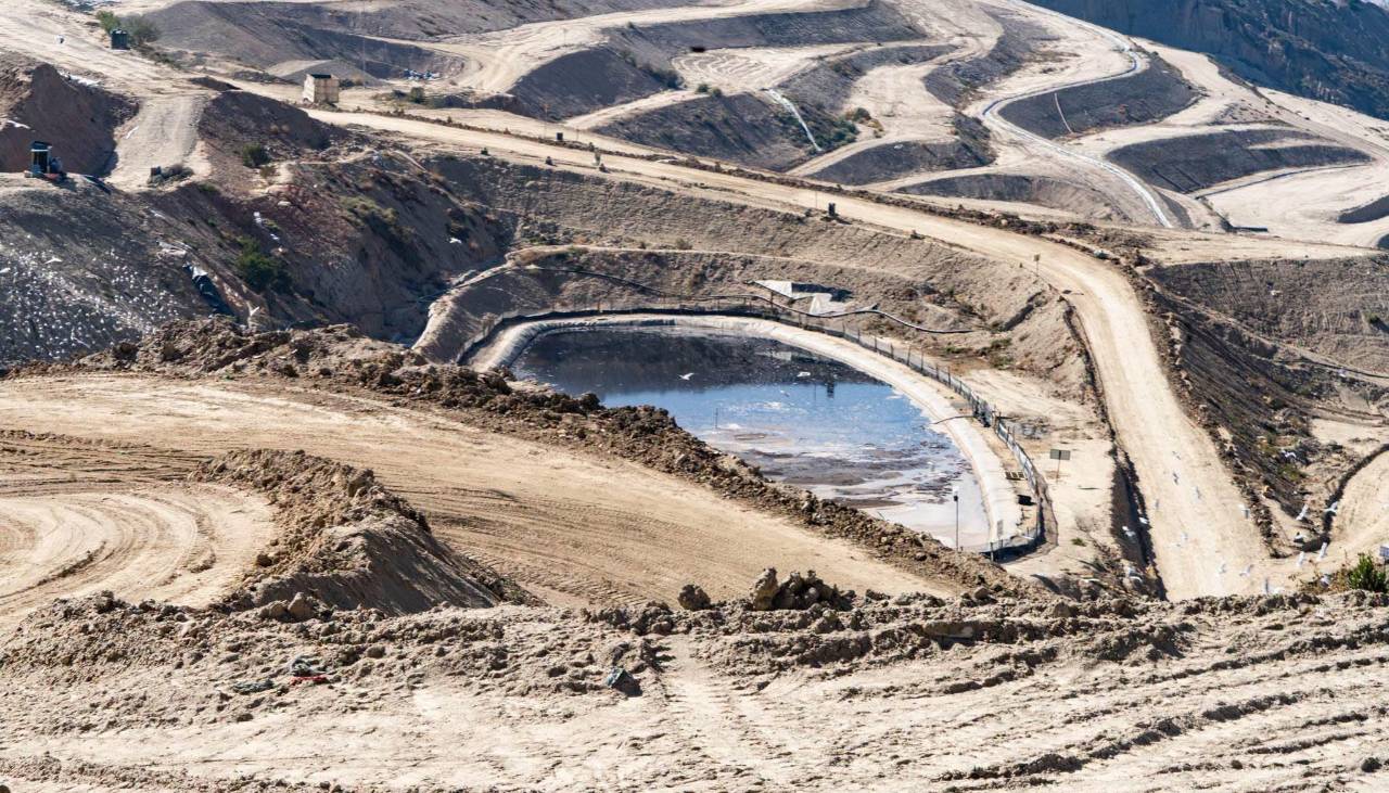 Concluye el contrato del relleno de Sak’a Churu; la Alcaldía de La Paz se hace cargo y exige a la empresa garantizar operaciones por 6 meses más