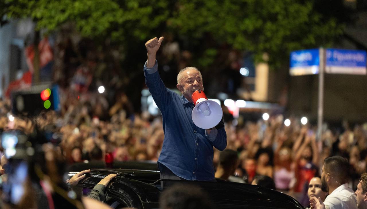 La caída de un fondo de inversión brasileño de Tokio anticipa pérdidas en Brasil tras la victoria de Lula