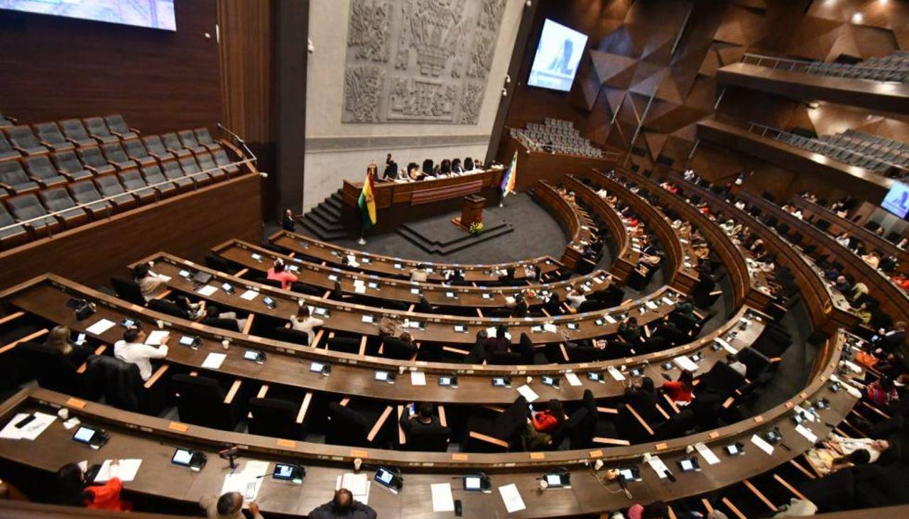 Cámara de Comercio rechaza ley de diferimiento de créditos y dice que es “improvisada e irresponsable”