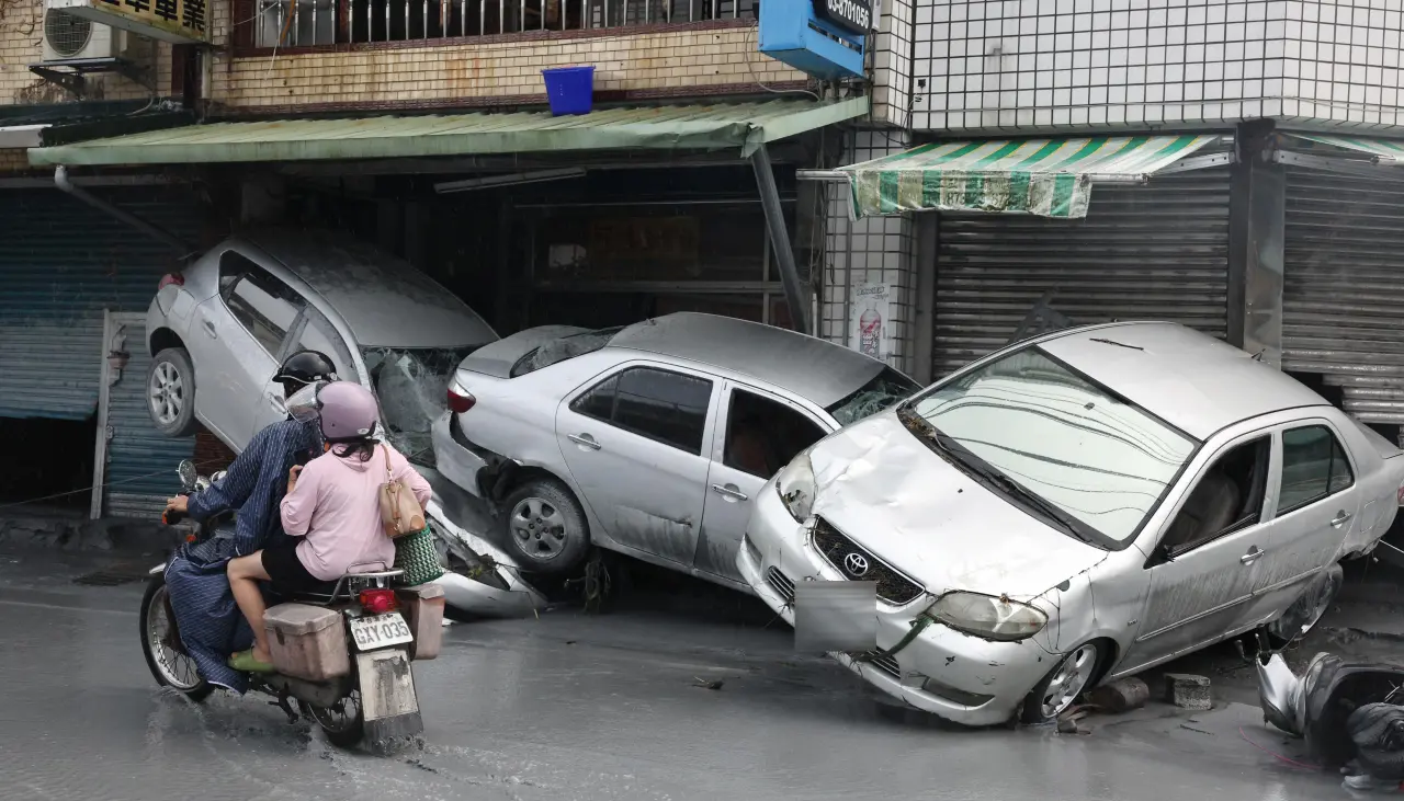 Supertifón Ragasa toca tierra en China continental tras causar al menos 15 muertos en Taiwán