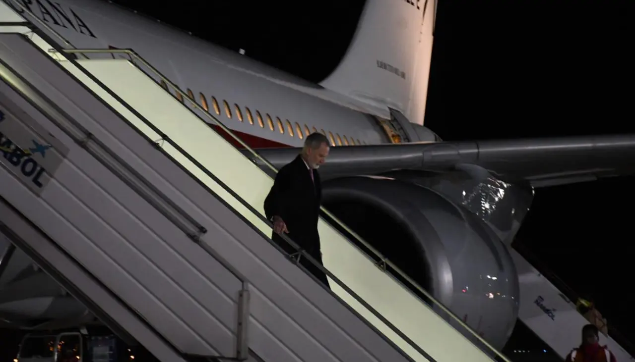 Arriba a Bolivia el rey de España, Felipe VI