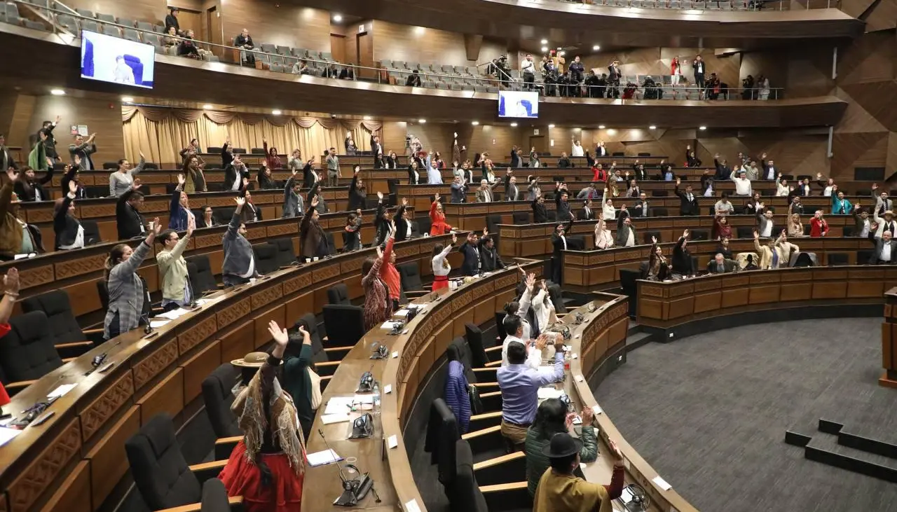 Diputados tratan este jueves el PGE 2026 y tres créditos, entre ellos el gestionado por Paz en la CAF y el de Japón, rechazado a Arce