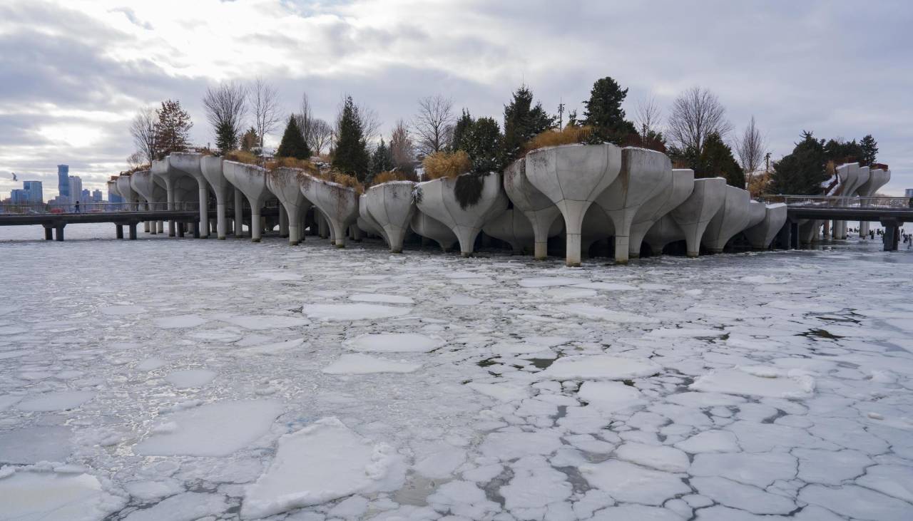 Al menos 15 muertos y casi 800.000 hogares sin electricidad en EEUU por tormenta invernal