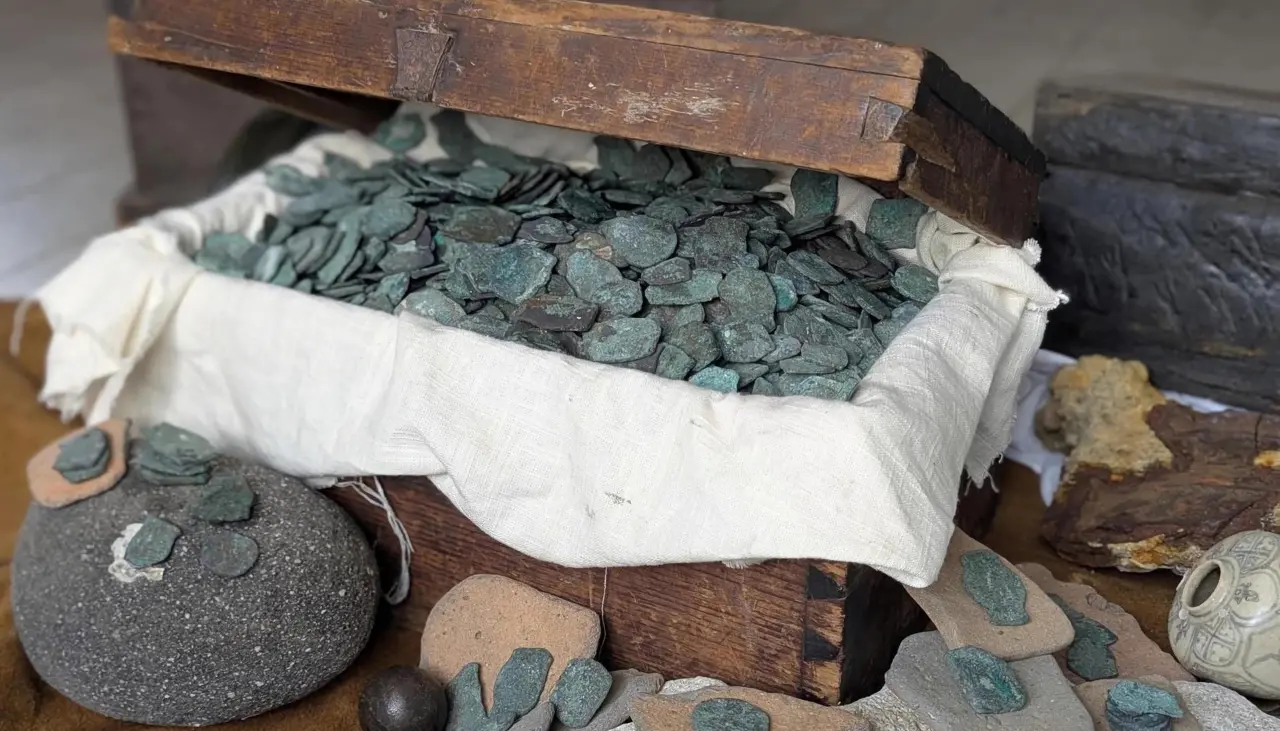 Monedas acuñadas en Bolivia son parte de un tesoro millonario de un naufragio español descubierto en EEUU